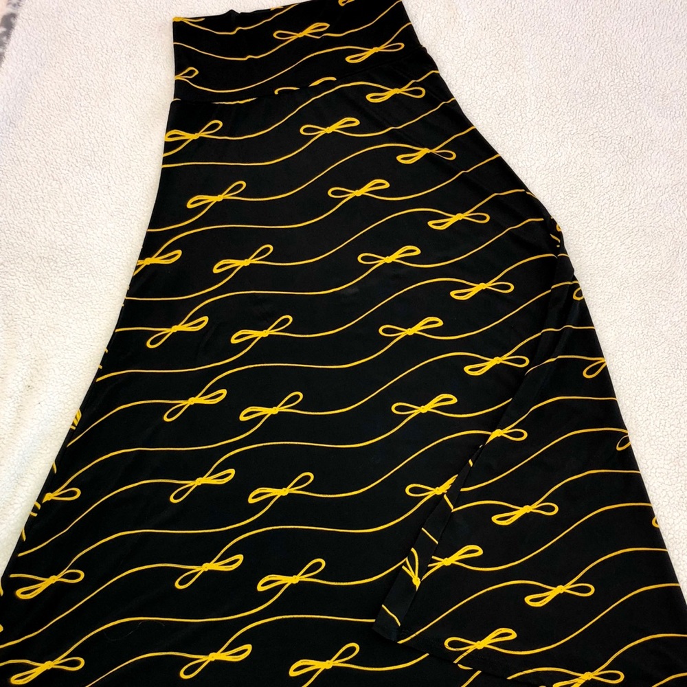 LuLaRoe Maxi Skirt size XS fits like M